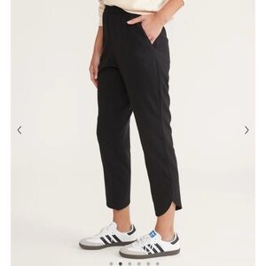 Marine Layer Black Ankle Cropped Pants